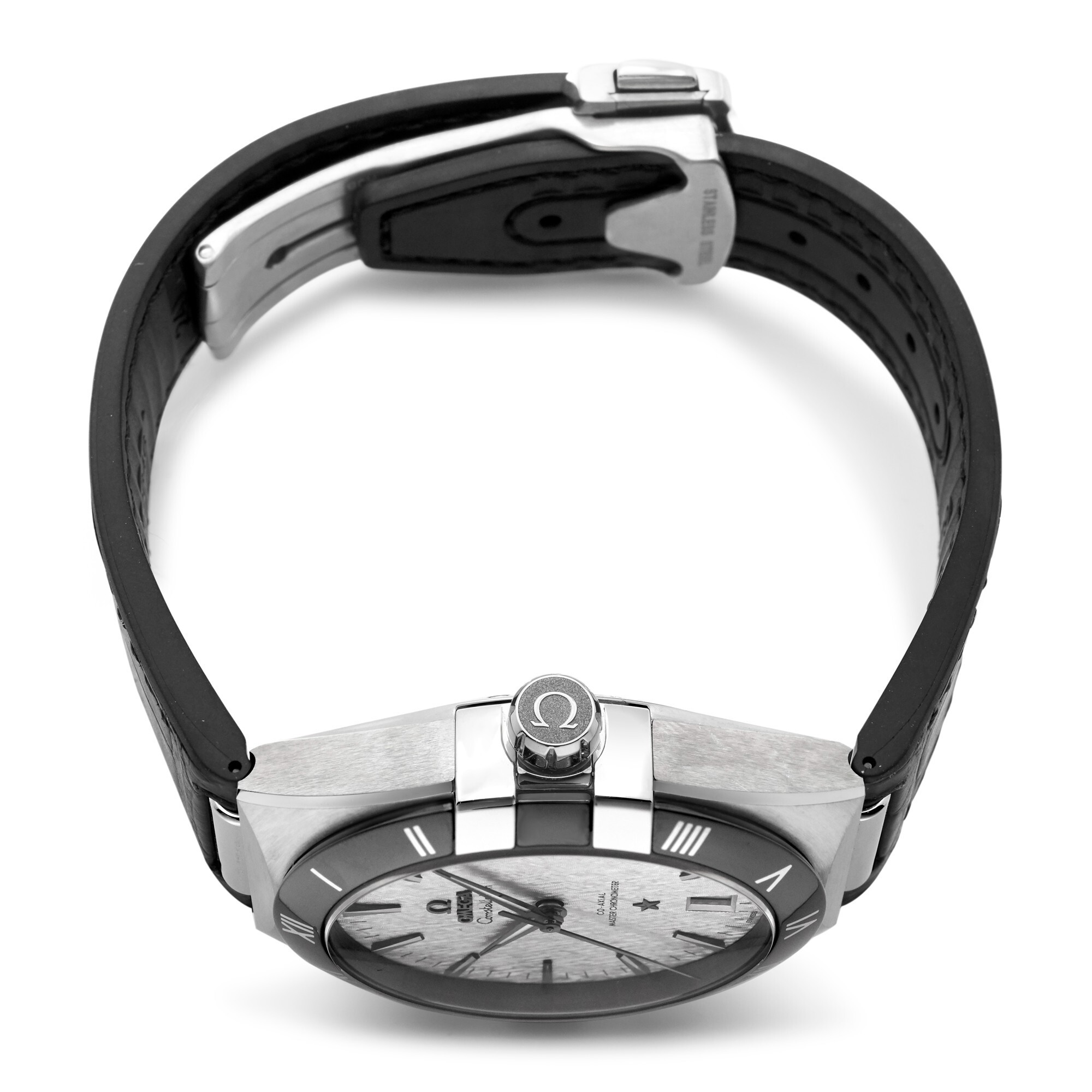 OMEGA Constellation 41mm ceramic bezel close-up