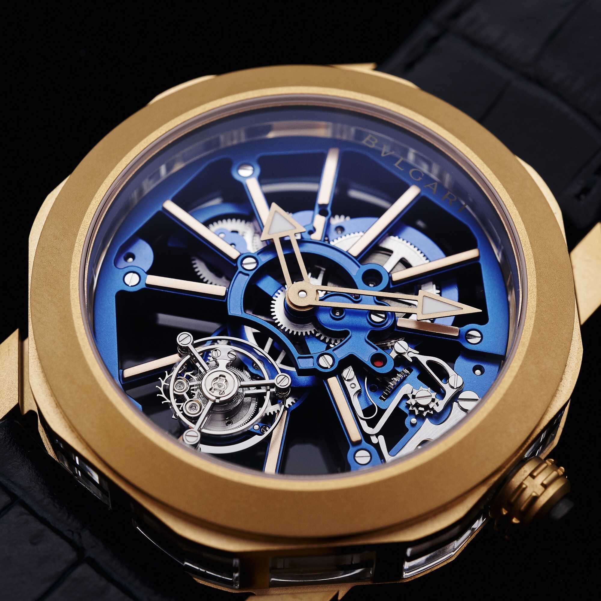 BVLGARI Octo Roma Strap Detail