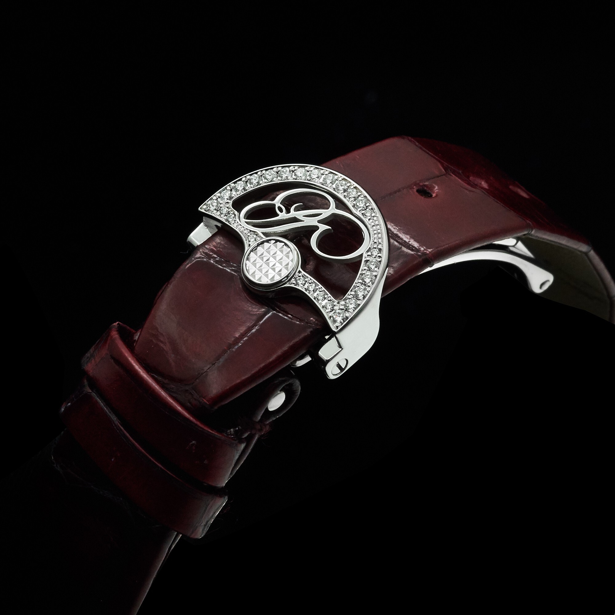 Reine de Naples 8918 luxury watch