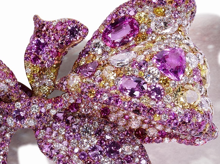 CINDY CHAO masterpiece jewelry gemstone setting and color palette