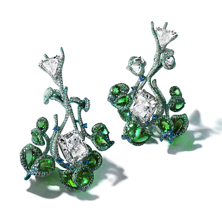 Morning Dew Green Vine Earrings by CINDY CHAO