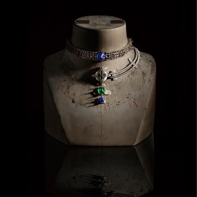 Louis Vuitton Le Mythe Sapphire Jewelry Set details