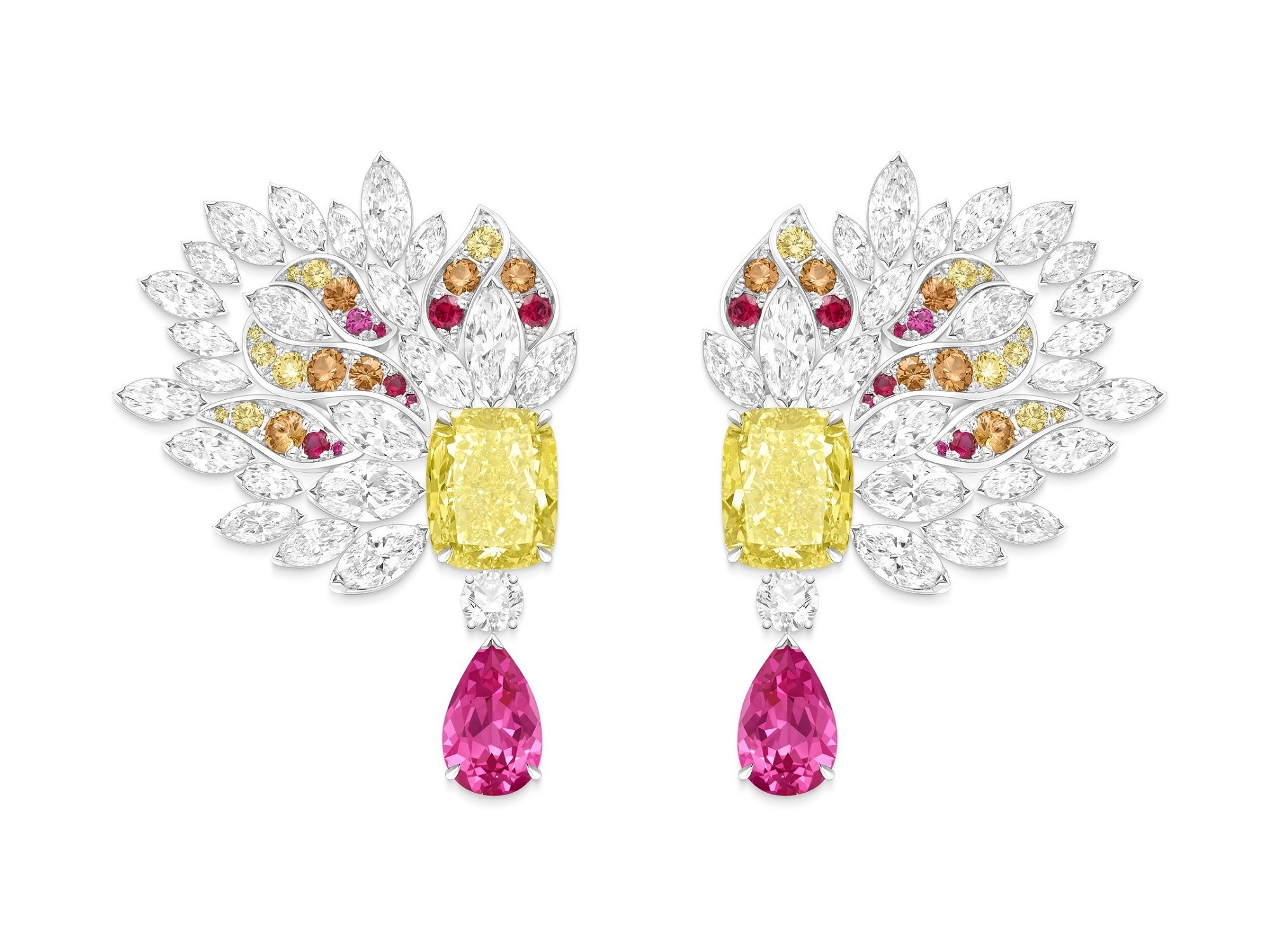 Piaget Extraordinary Light yellow diamond earrings close-up