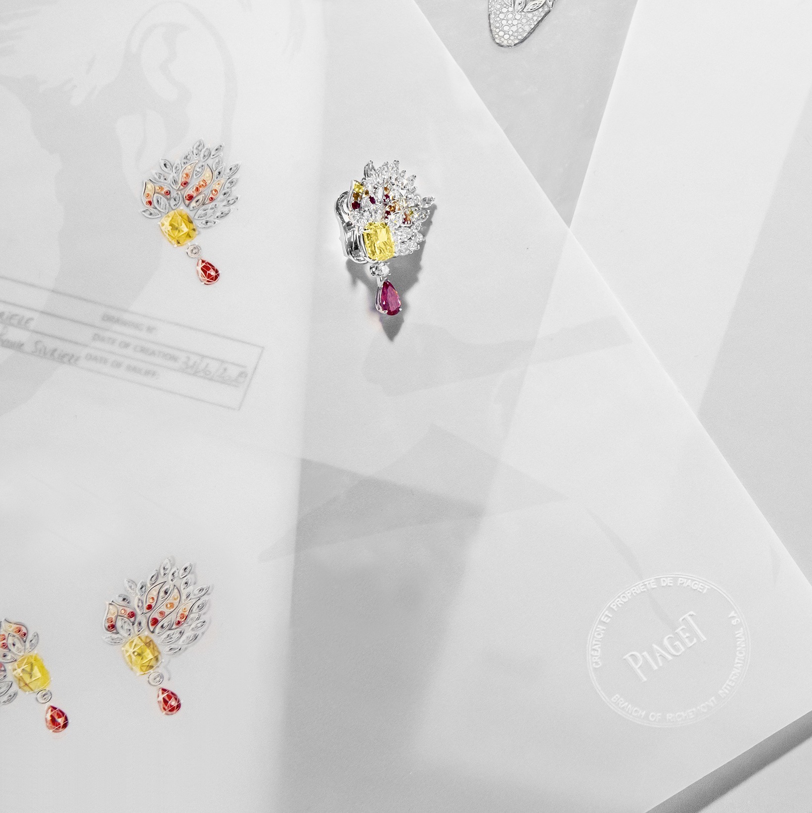 Piaget Extraordinary Light yellow diamond earrings full display