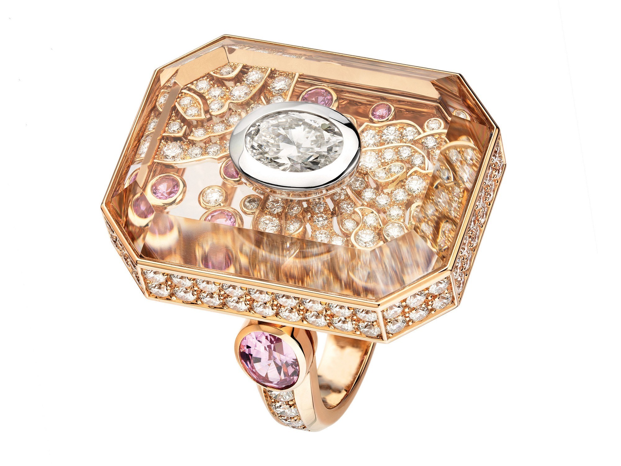 Chanel N°5 May Rose Ring Detail