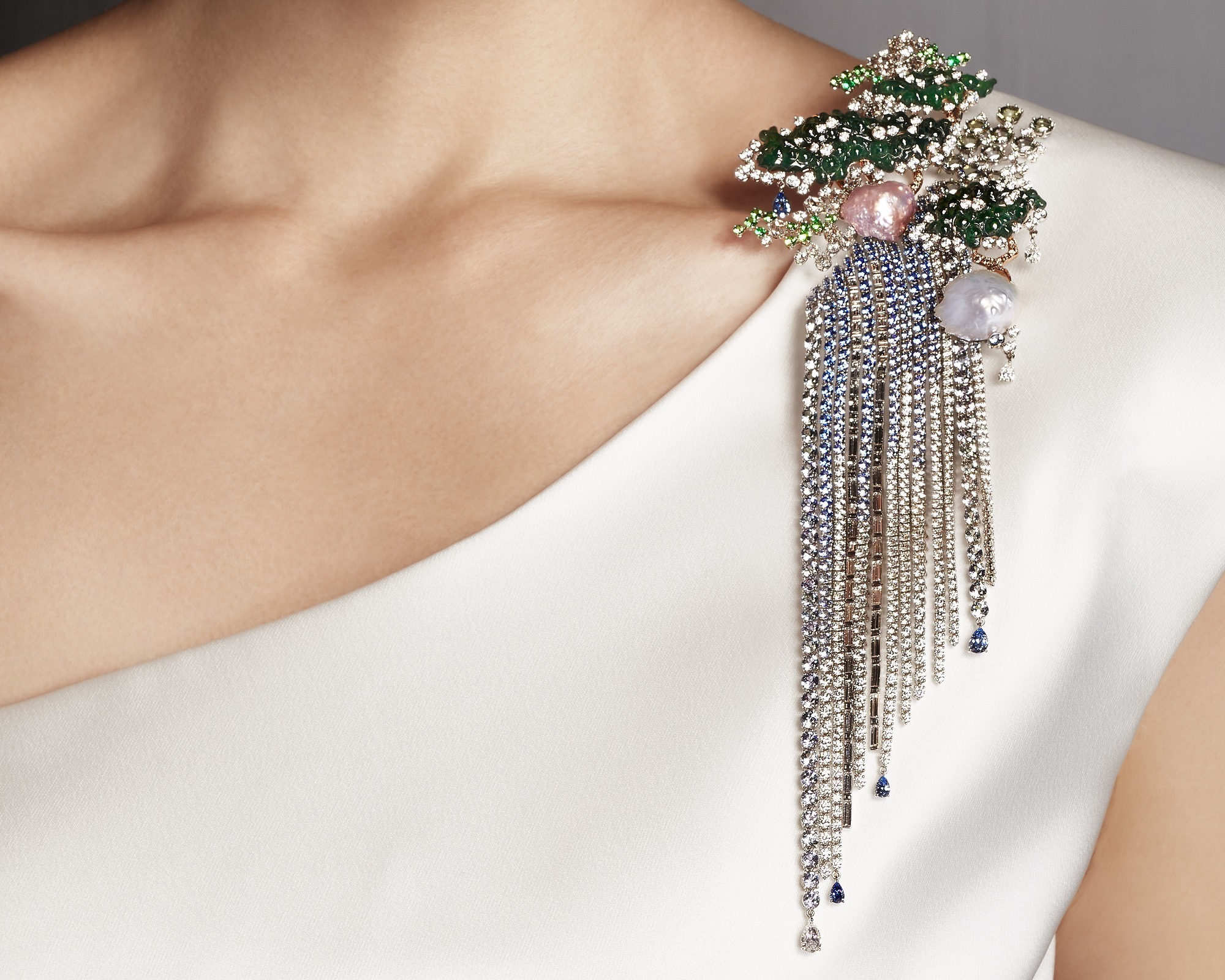 Mikimoto Japanese Sense of Beauty pearl brooch jadeite pines