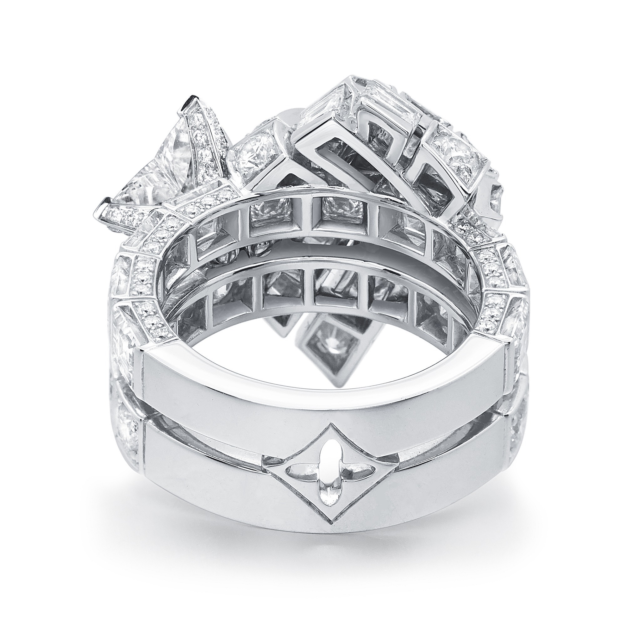 Louis Vuitton La Star du Nord diamond ring craftsmanship detail