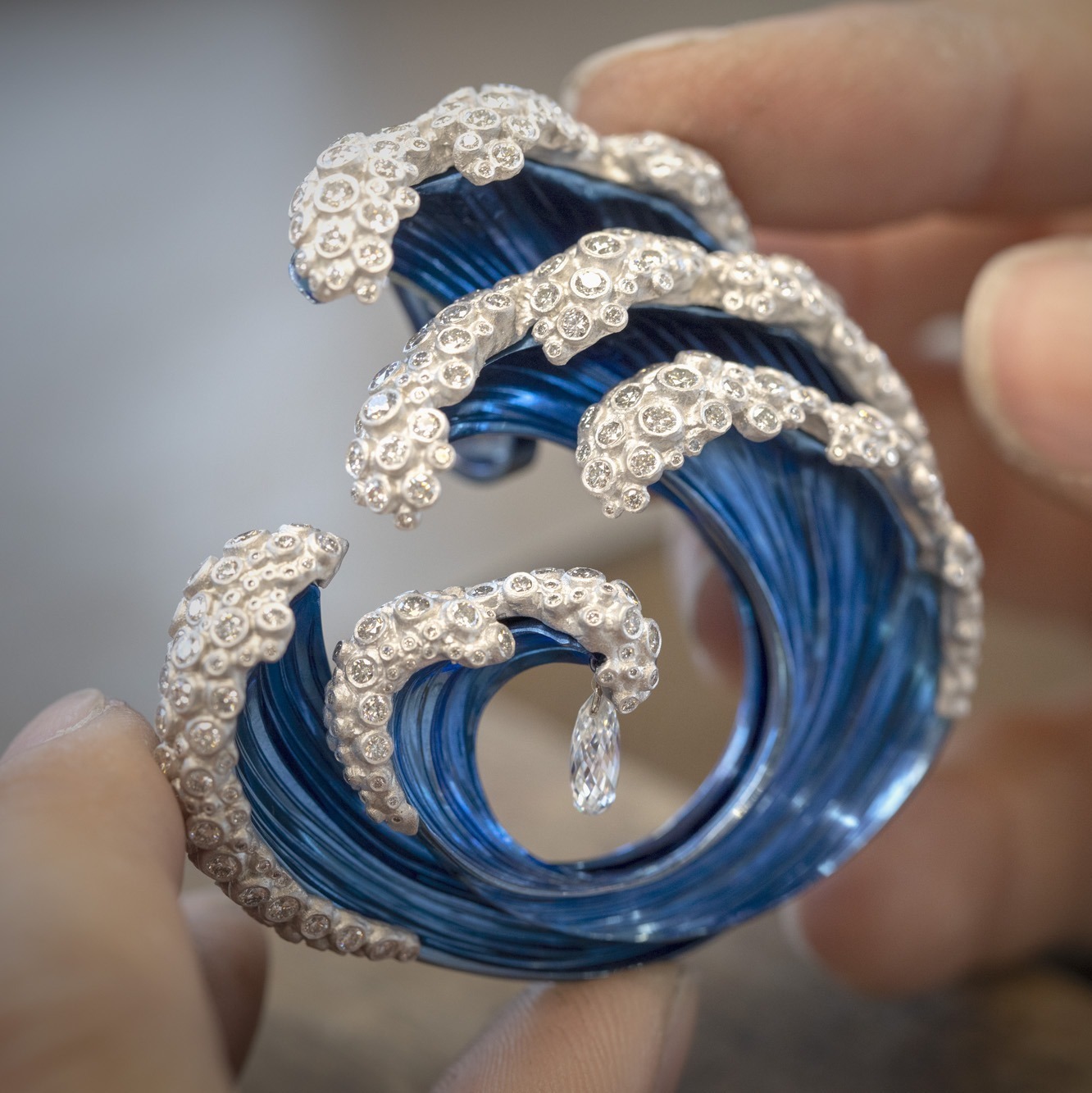 Chopard Water high jewelry titanium finish