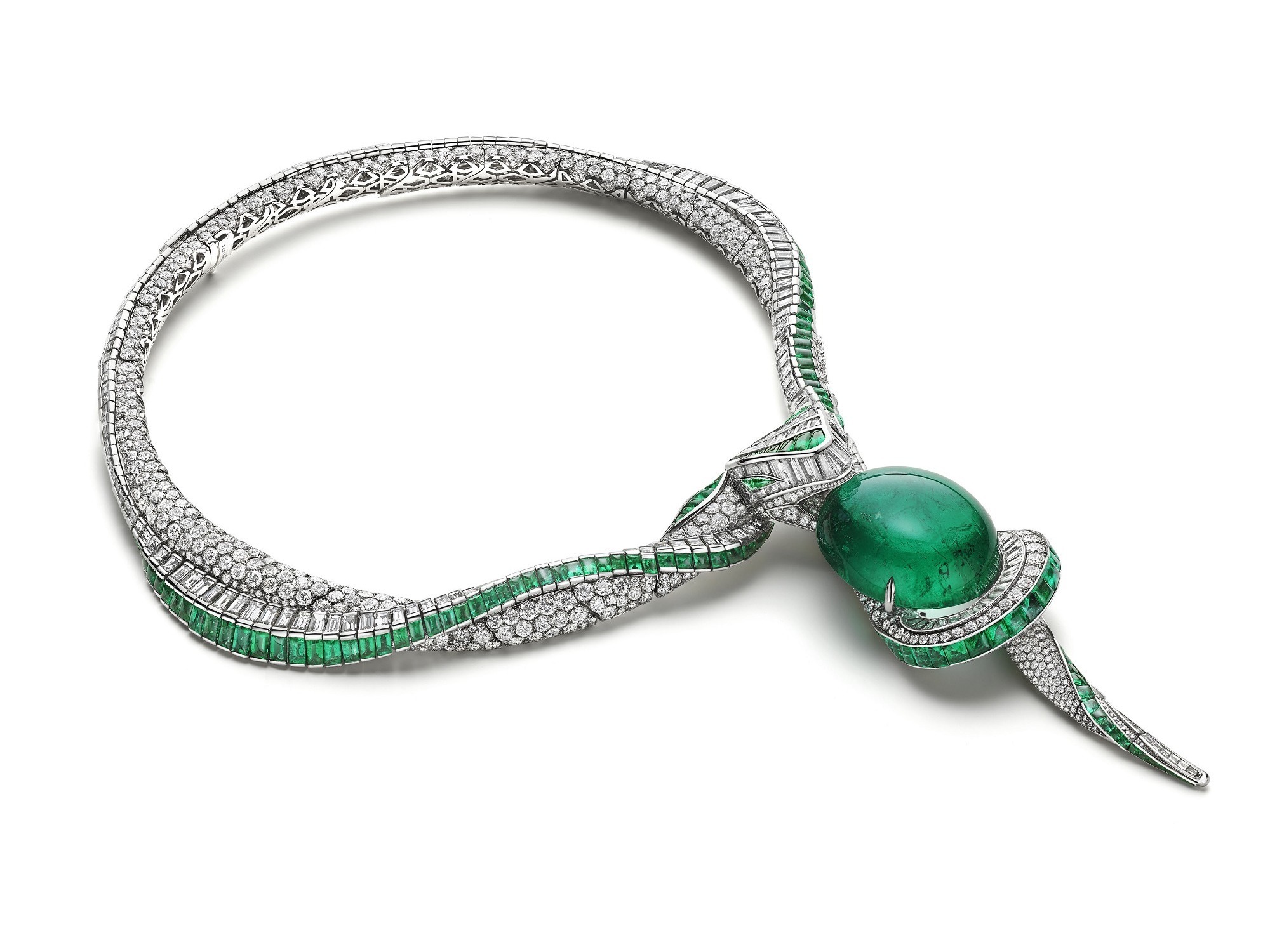 BVLGARI Hypnotic Emerald Necklace cabochon emerald