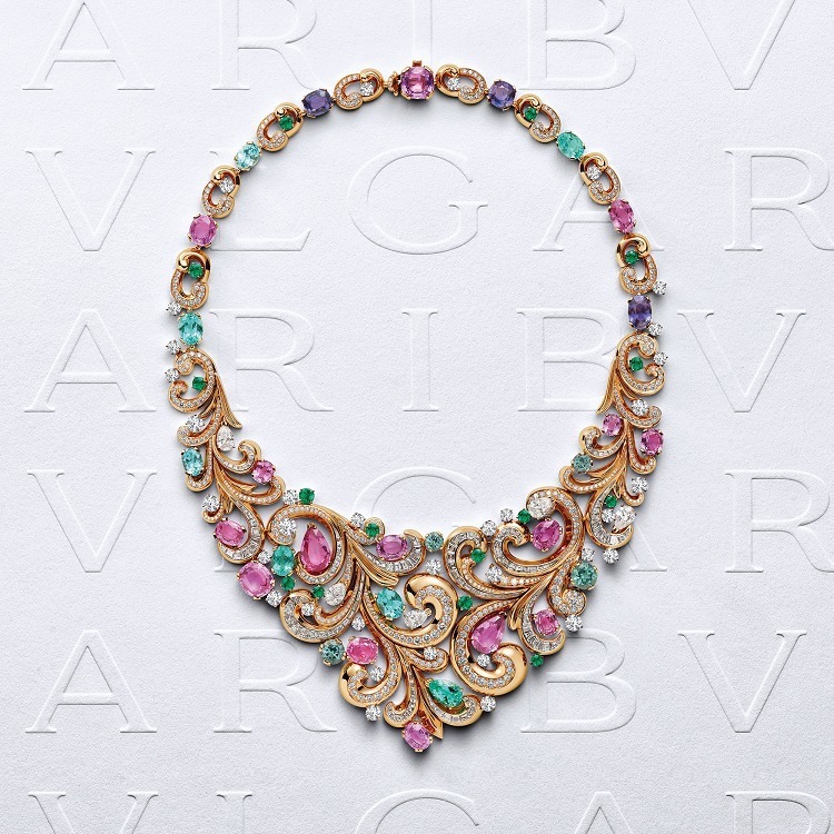 BVLGARI Lady Arabesque rose gold necklace side view