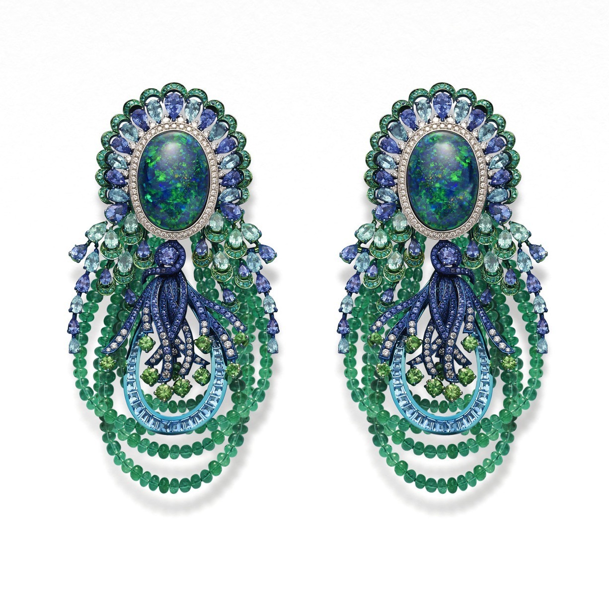 Chopard Red Carpet Necklace Close-up