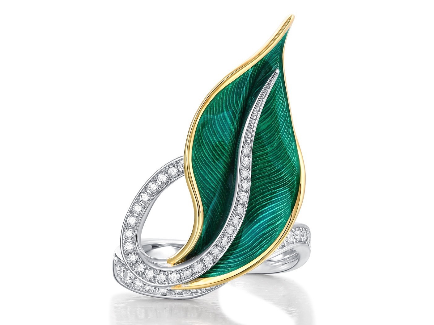 Victor Mayer Serenade collection flower ring