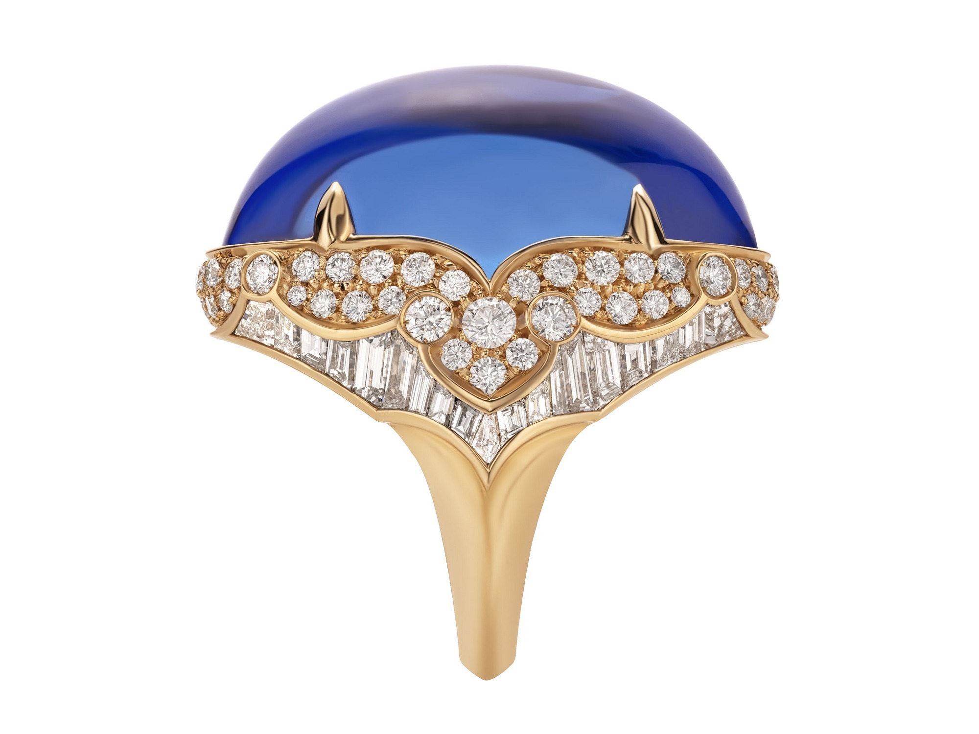 BVLGARI Cabochon Exuberance ring diamond setting