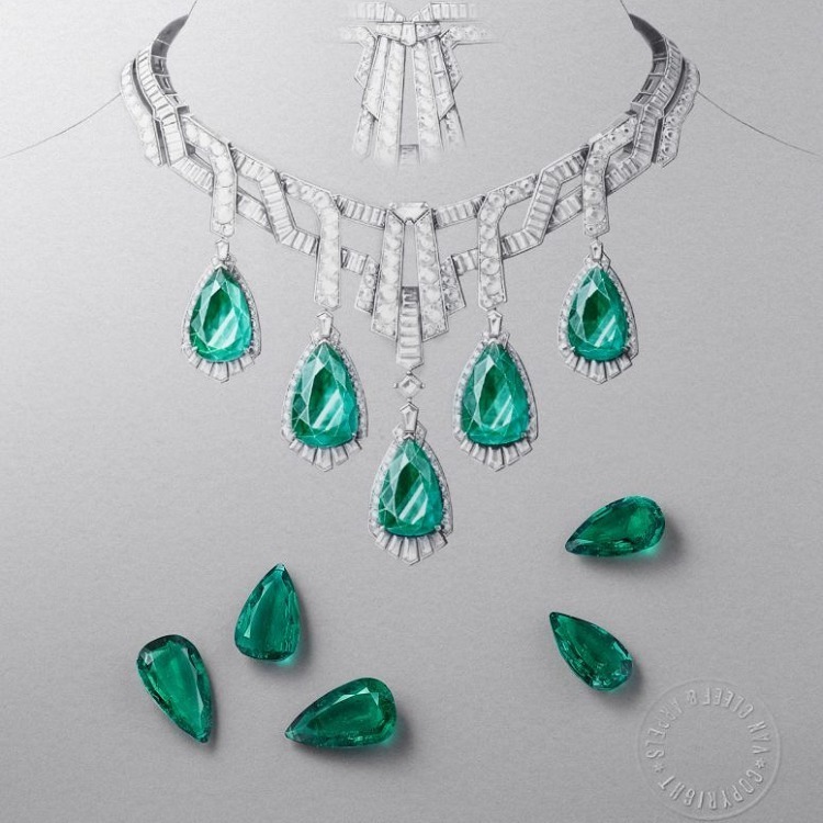 Van Cleef & Arpels emerald necklace diamonds