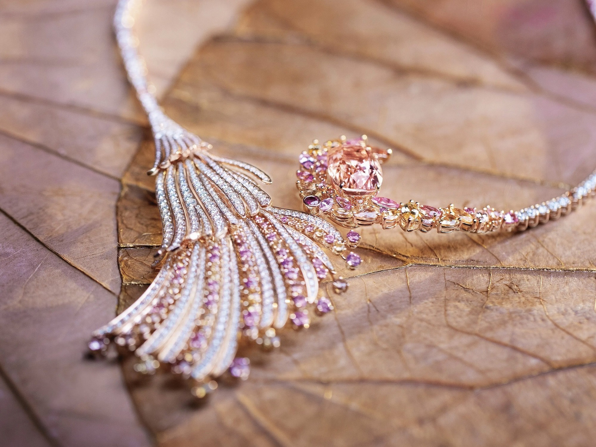 Gübelin Blushing Wing necklace detachable Padparadscha sapphire