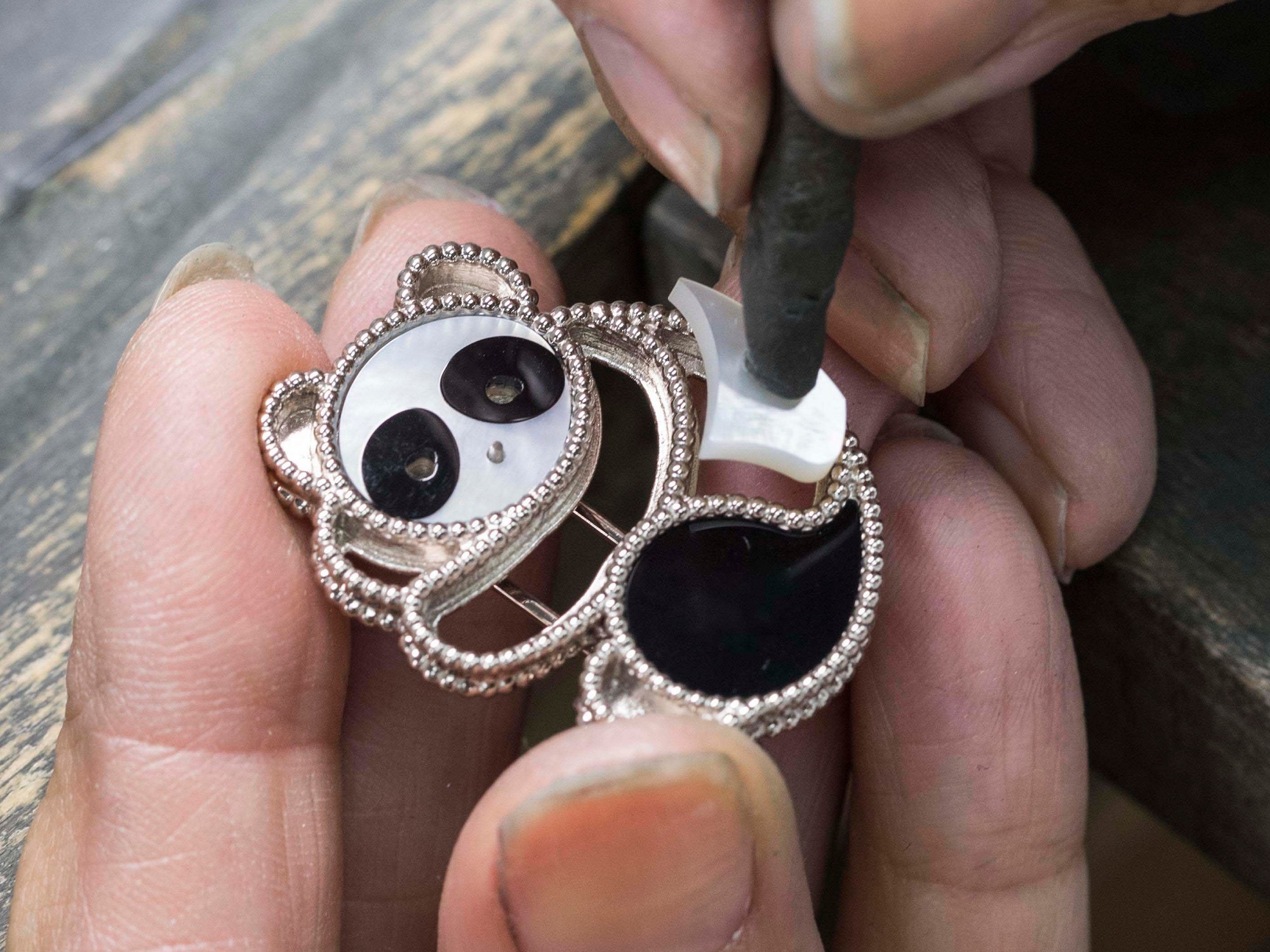 Van Cleef & Arpels Lucky Animals Panda brooch onyx details