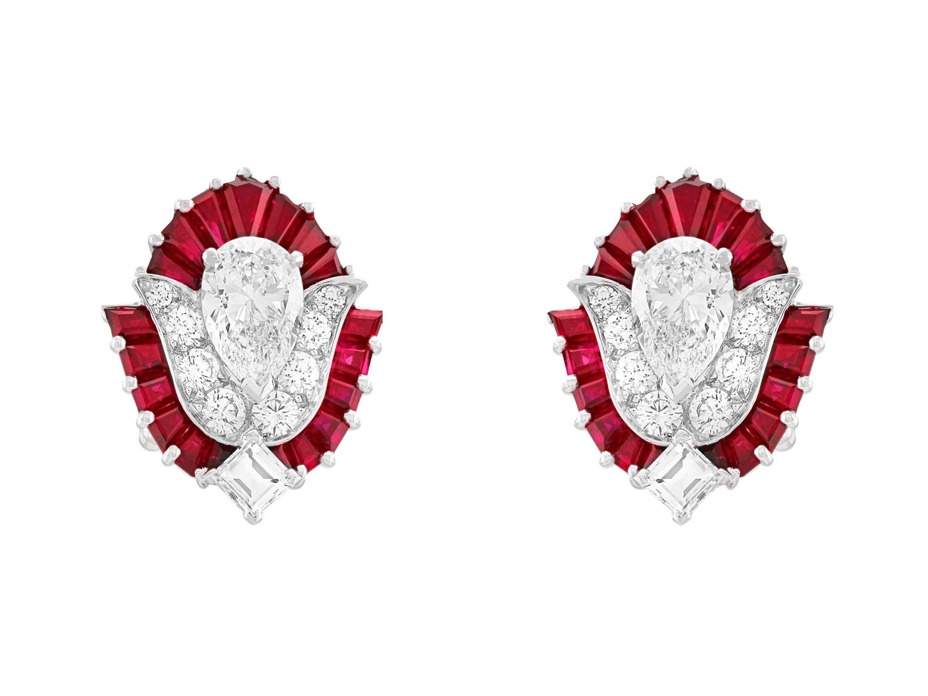 Van Cleef & Arpels Duo de Diamants earrings D color diamonds