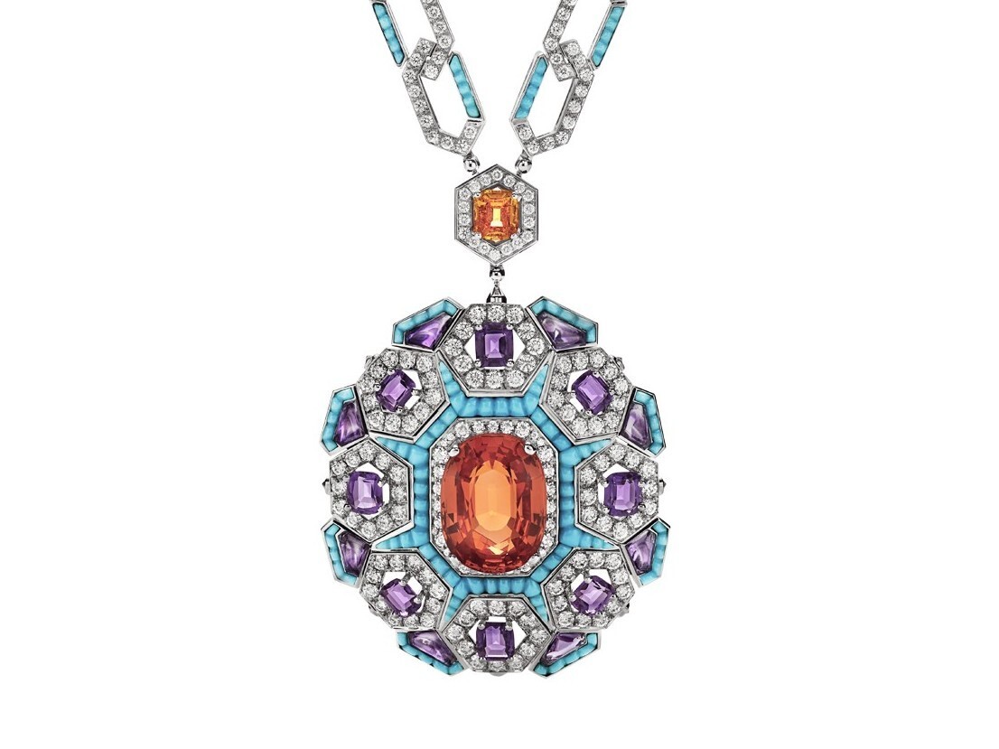 BVLGARI Night at the Casino Necklace close-up