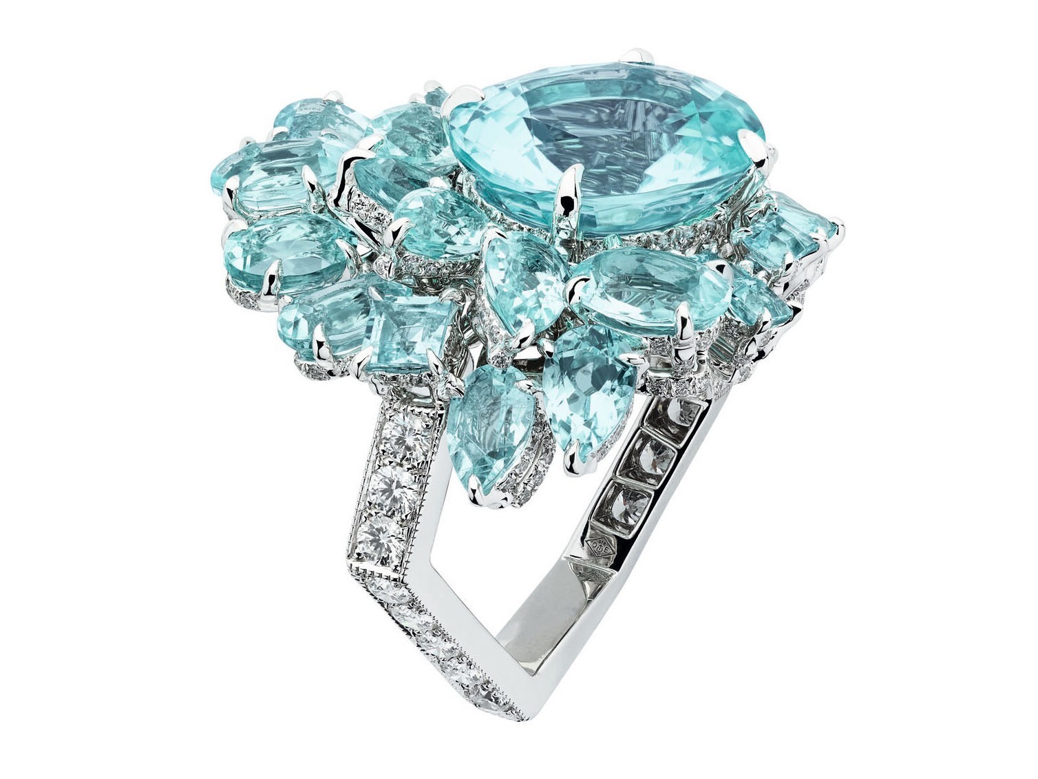 Close-up of Dior Bleu Cyan Paraiba Ring