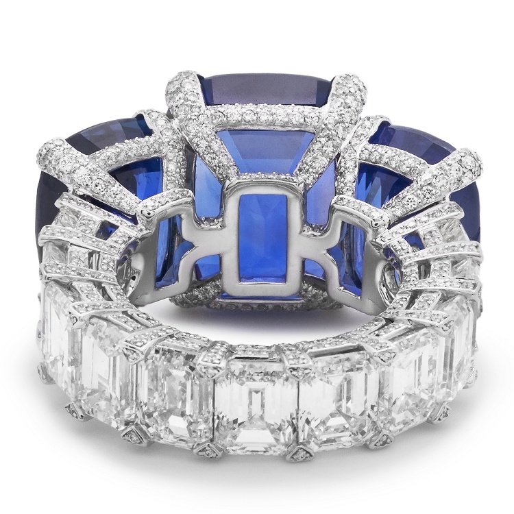 Artistic shot of the de Grisogono Opera Sapphire Ring, emphasizing its grandeur