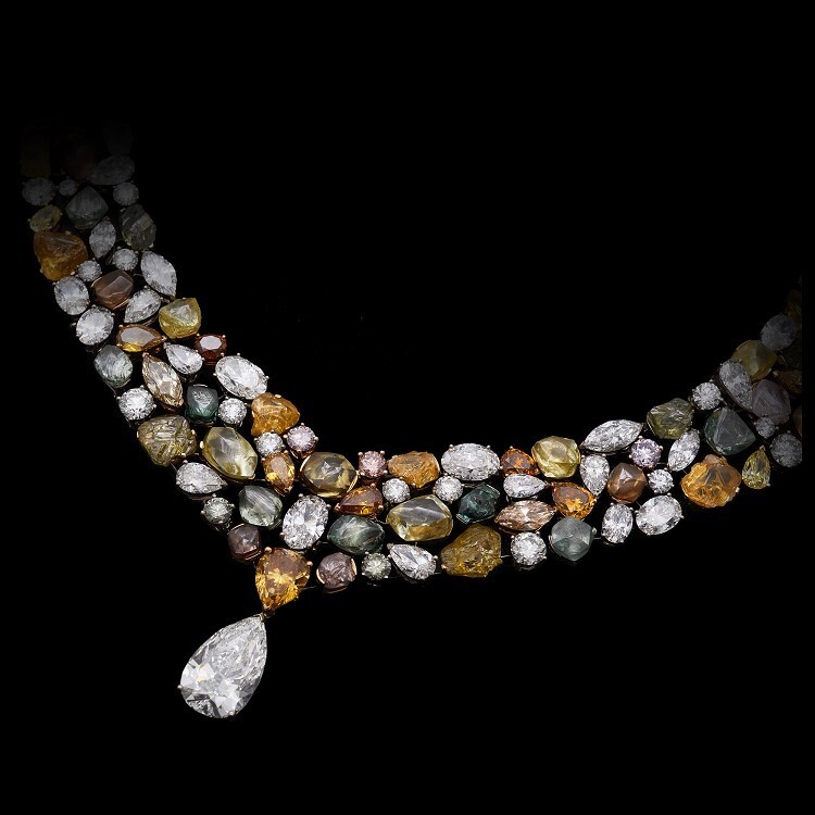 Detailed view of the De Beers Soothing Lotus necklace's intricate craftsmanship.