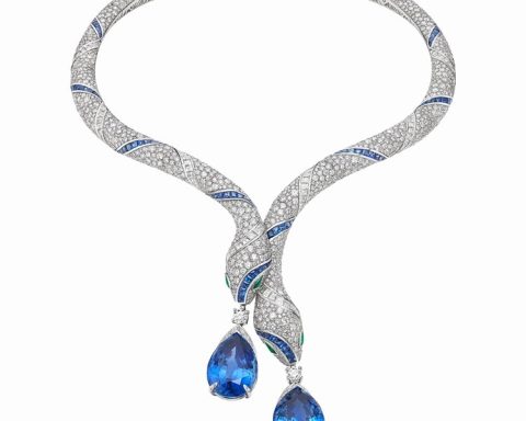 BVLGARI Serpenti Sapphire Echo sapphire snake necklace