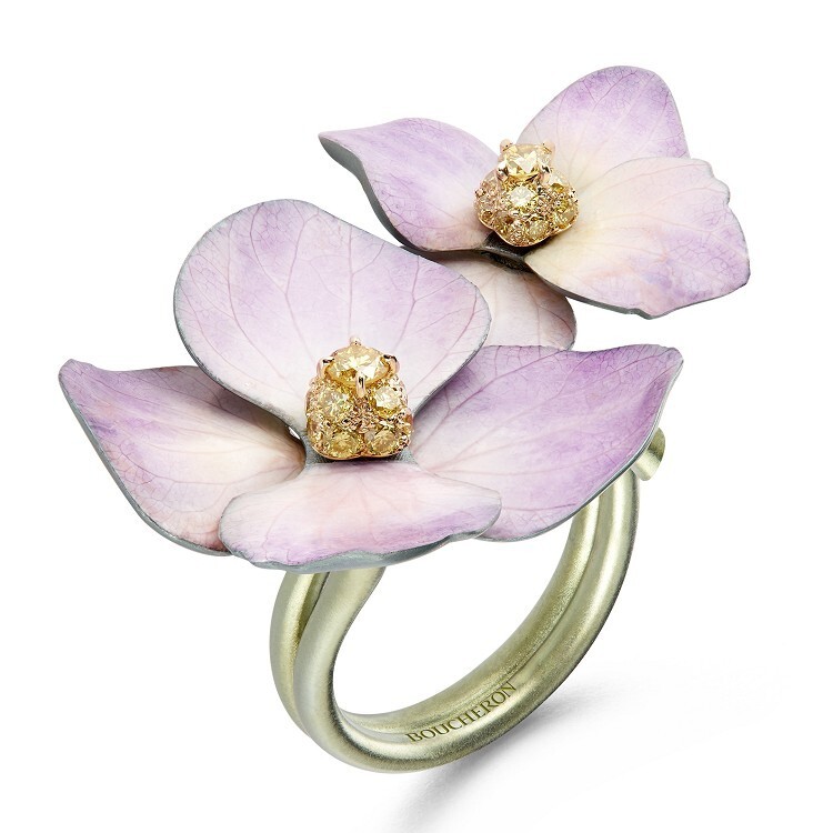 Boucheron Boucheron Nature Triomphante series Hortensia Rosita hydrangea ring