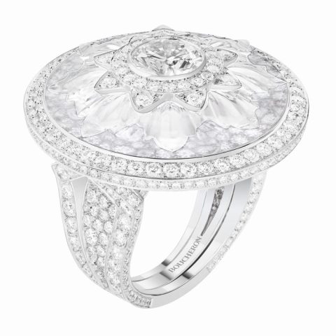 Boucheron Médailles crystal and diamond ring