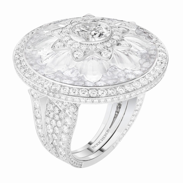 Boucheron Médailles crystal and diamond ring
