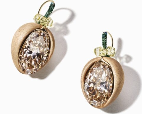 CINDY CHAO The Art Jewel Black Label Golden Fruit Whispering Earrings