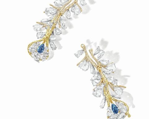 CINDY CHAO The Art Jewel Fancy Intense Blue Diamond Earrings