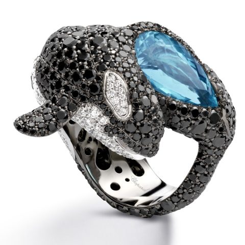 Chopard Red Carpet killer whale ring