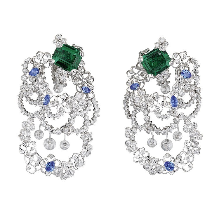 Dior Dentelle Velours Émeraude emerald earrings