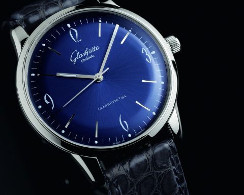 Glashütte Sixties retro steel instance watch