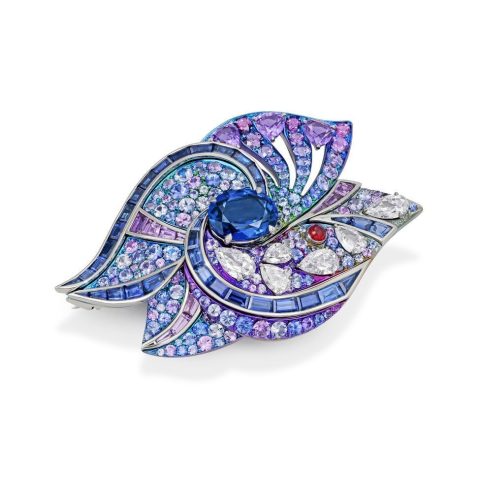 Gübelin Vibrant Wings Sapphire Ring