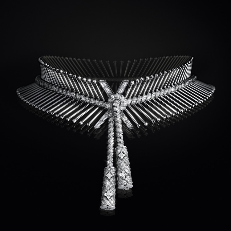 Louis Vuitton Louis Vuitton Myriad infinity diamond necklace