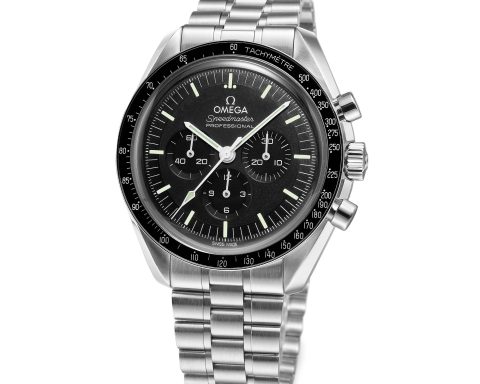 OMEGA Speedmaster Moonwatch Master Chronometer chronograph