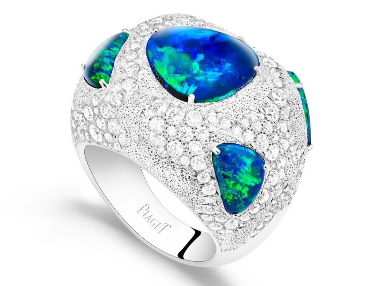 Piaget Flowing Curves Black Opal Jewelry Set