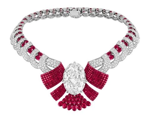 Van Cleef & Arpels Atours Mystérieux oval diamond necklace