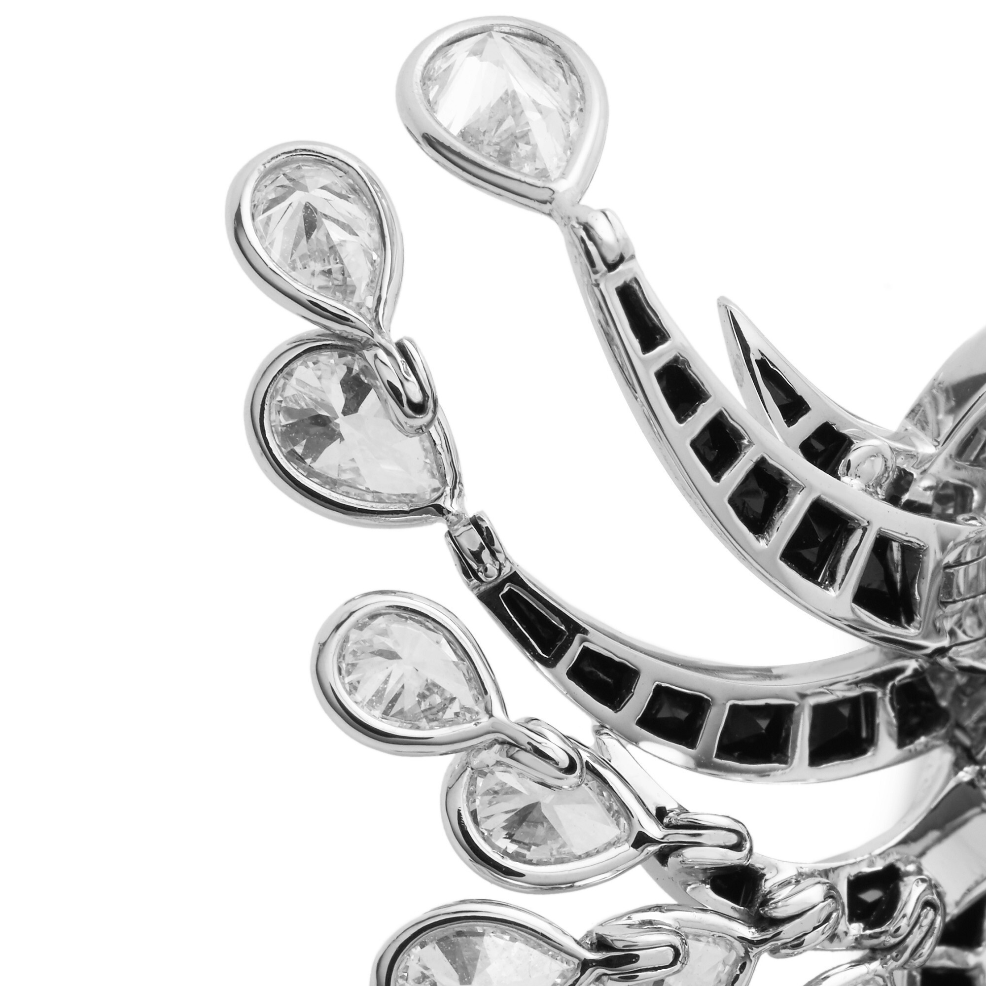 Refined back view of the Van Cleef & Arpels Ballet Précieux Cygne Noir Brooch, showcasing its intricate platinum framework