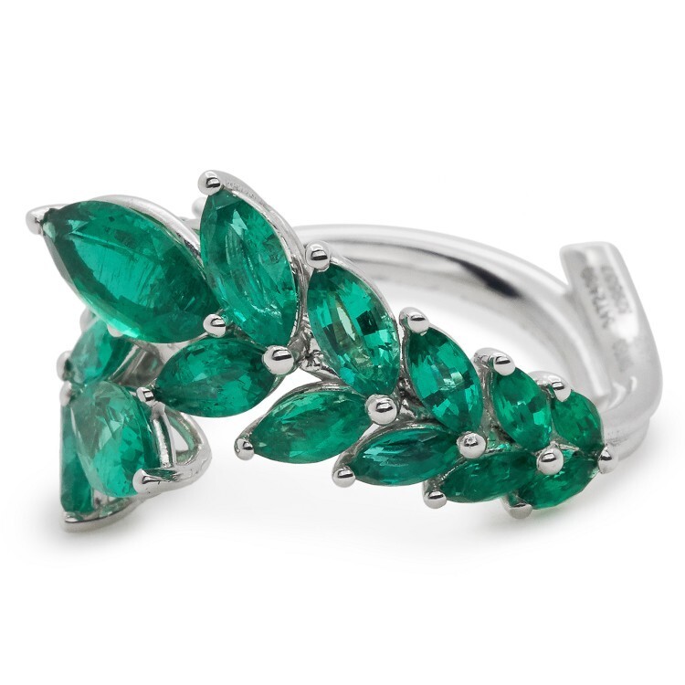 Close-up view of the Chopard 'Emerald Palm Leaf' high jewelry ring from the 2017 Green Carpet Collection.