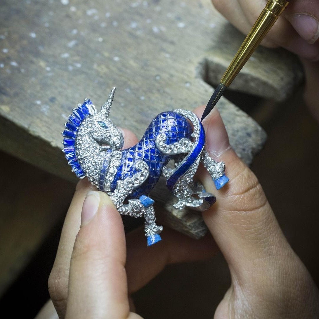 Side profile of the Van Cleef & Arpels L'Arche de Noé Unicorn Brooch, showing its dynamic posture and precious materials