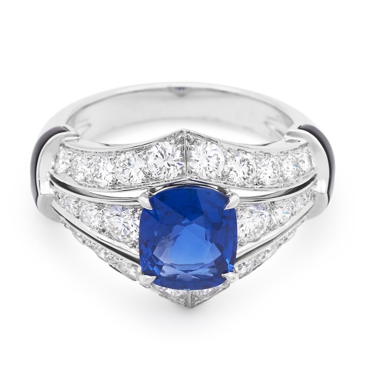 Detailed view of Louis Vuitton Acte V The Escape Ring, showcasing white gold, sapphire, and onyx accents.
