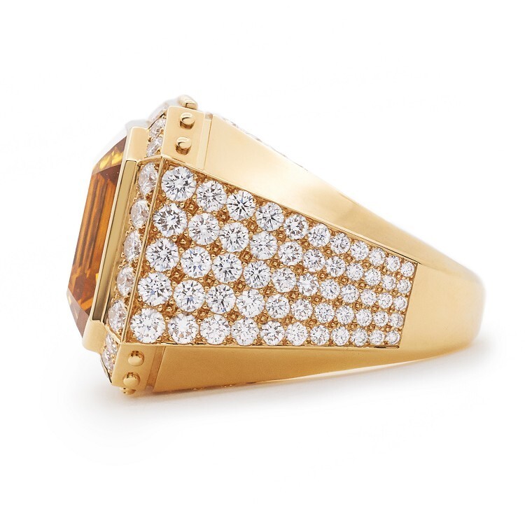 Side profile of the Louis Vuitton Emprise Diamant Ring showcasing intricate diamond paving.