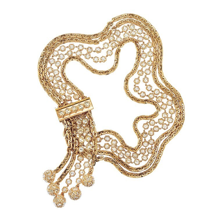 Detailed close-up of the exquisite craftsmanship and rose-cut diamonds on the Tiffany Masterpieces 2015 tassel necklace