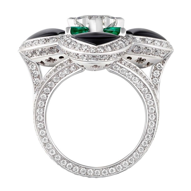 Detailed side view of the Louis Vuitton Chain Attraction High Jewelry Ring, highlighting its sculptural design and precious stone settings
