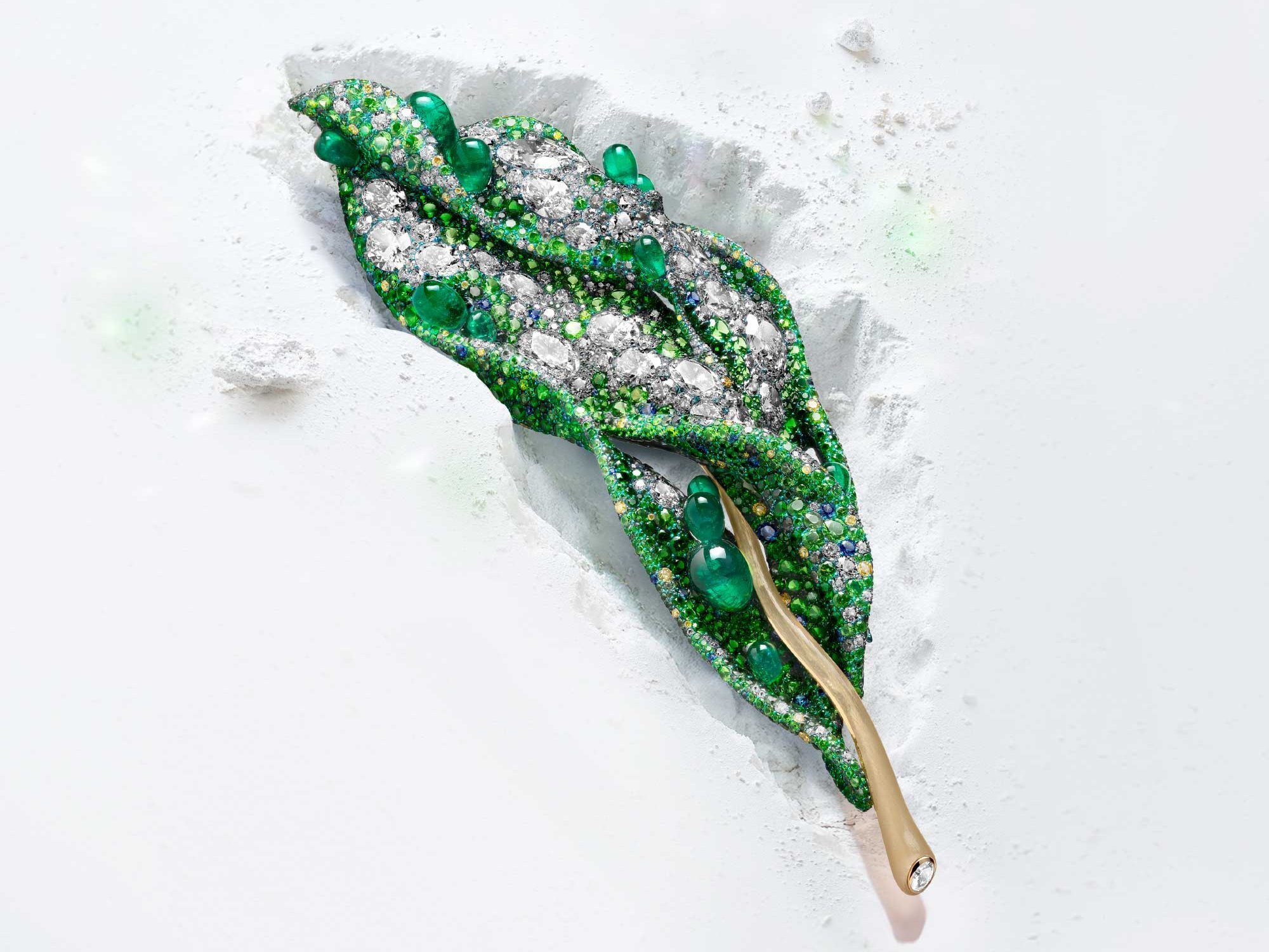 CINDY CHAO Rooted Brooch titanium veins horn stem detail