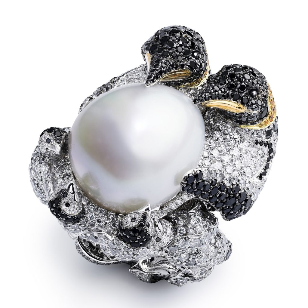 Chopard Red Carpet Penguin Pearl Ring