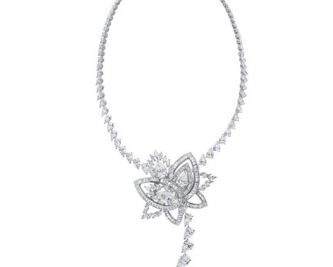 De Beers Blooming Lotus platinum necklace