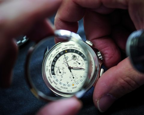 Girard-Perregaux Traveler Big Date Moon Phase Watch